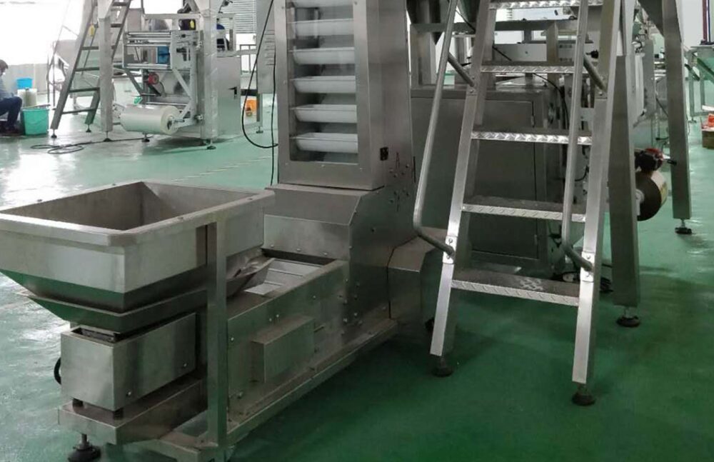 Automatic vertical multi-head combination weigher packaging machine (2)